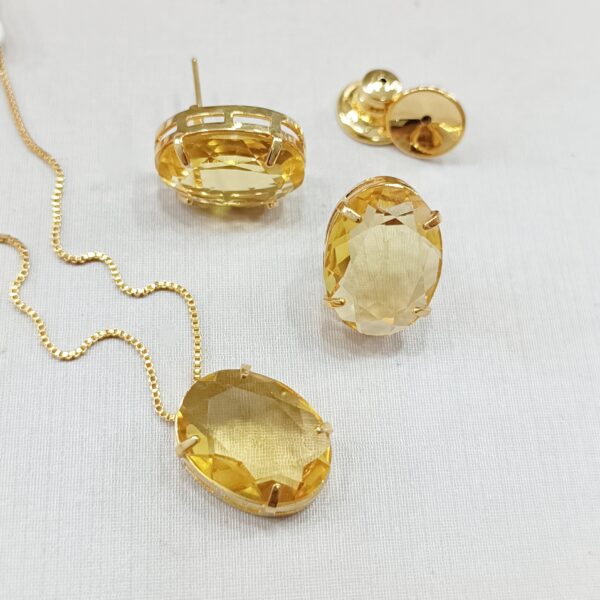 Timeless Elegance Oval Set